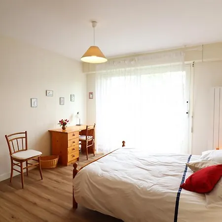 Confort A Avec Wifi, Parking Et Balcon - Fr-1-742-456 * Aurillac